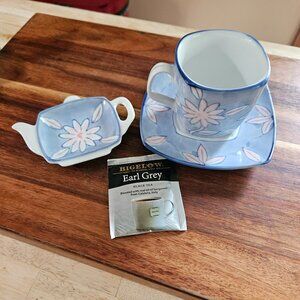 hand painted porcelain 3-piece tea set includes cup dish and teabag holder